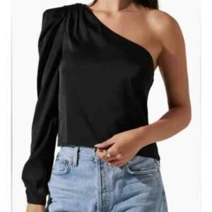 ASTR The Label Black Satin One Shoulder Top Size Medium